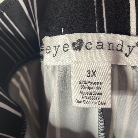 Super Soft Striped Jumpsuit - Picture 7 of 9